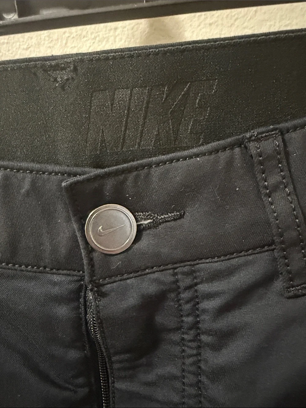 Nike Men’s Black Straight-Leg Pants Size 30/32
